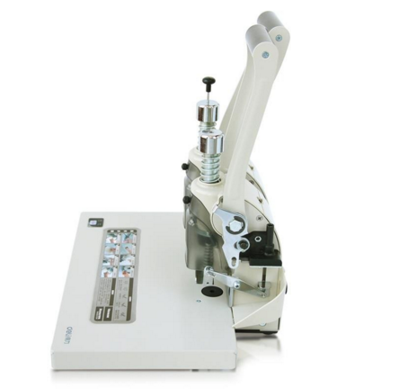 热熔钻孔机使用的过程当中应该注意哪些问题