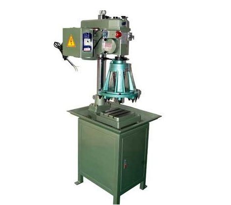 自动钻孔机可以实现私人定制，并且能够参观实物